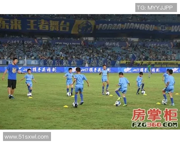 足球明星激战赛场瞬间精彩回顾与感动时刻的完美呈现