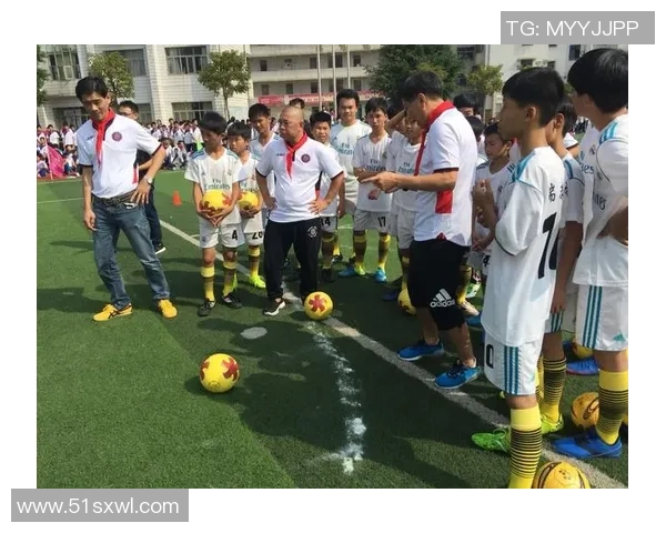 全球足球明星女友排行榜揭晓她们的魅力与风采不容错过